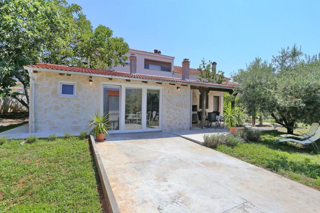 Hacienda Mia With Yacuzzi And Free Parking Zára Kültér fotó
