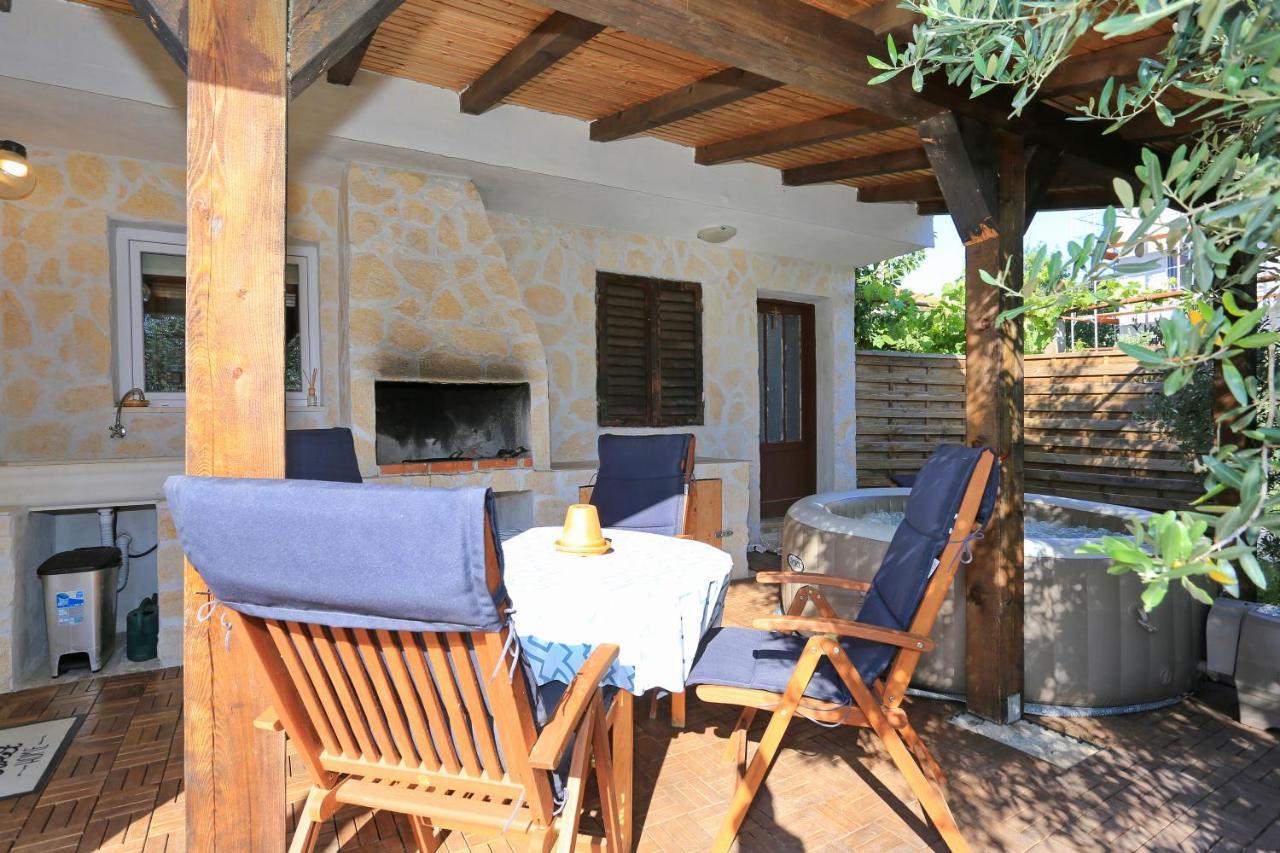 Hacienda Mia With Yacuzzi And Free Parking Zára Kültér fotó